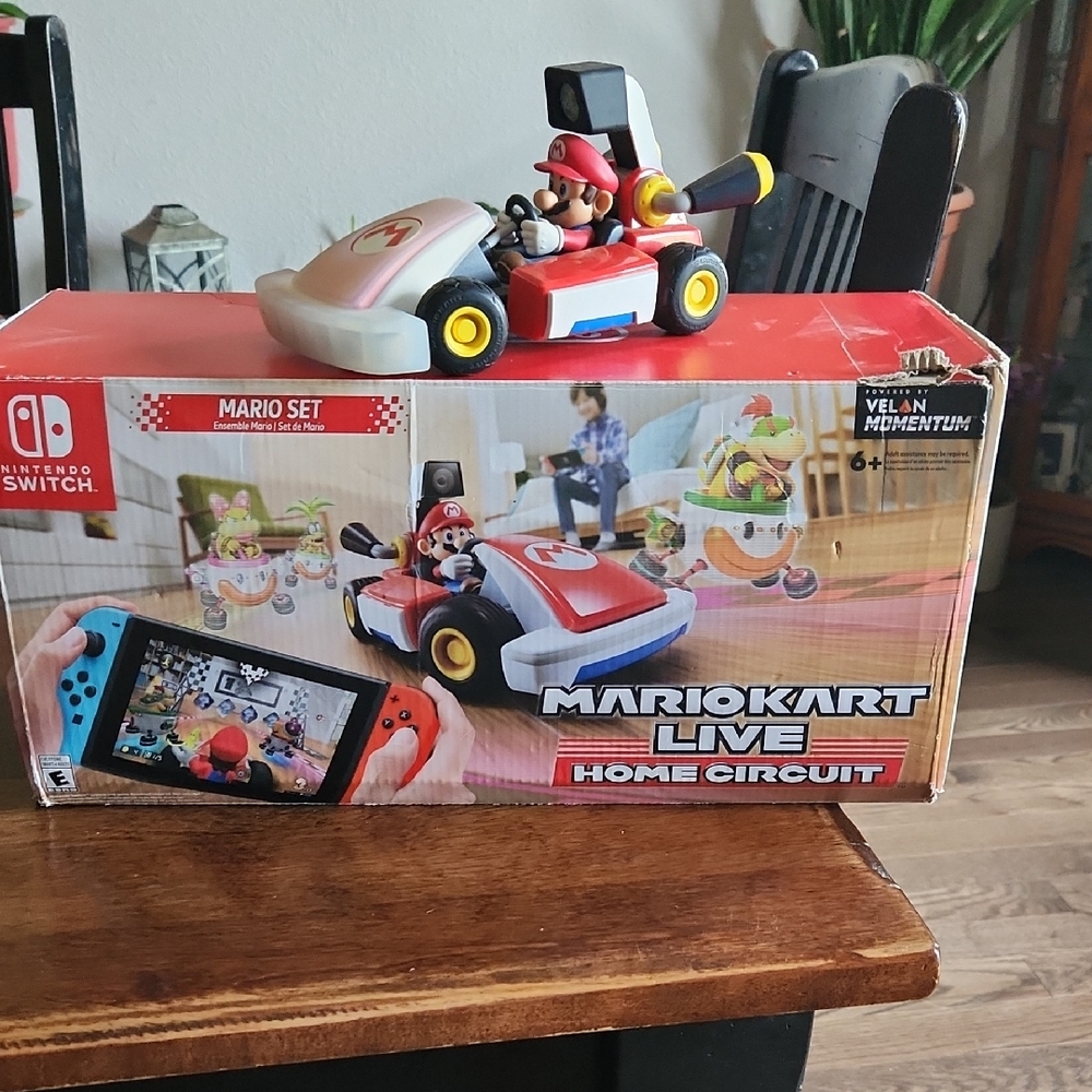 Nintendo Mario Kart Live: Red and White Racing Set